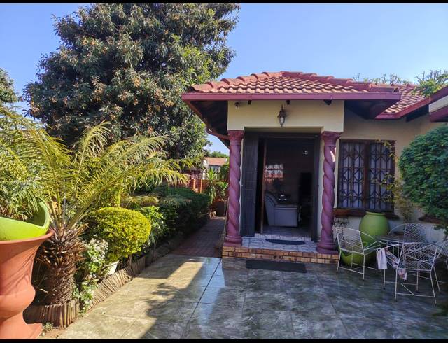 3 BEDROOM HOUSE FOR SALE IN GEELHOUTPARK